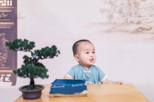 弥勒宝宝发烧能开空调吗