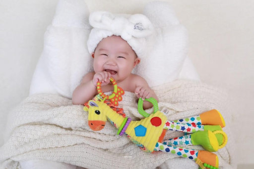 弥勒宝宝的口欲期